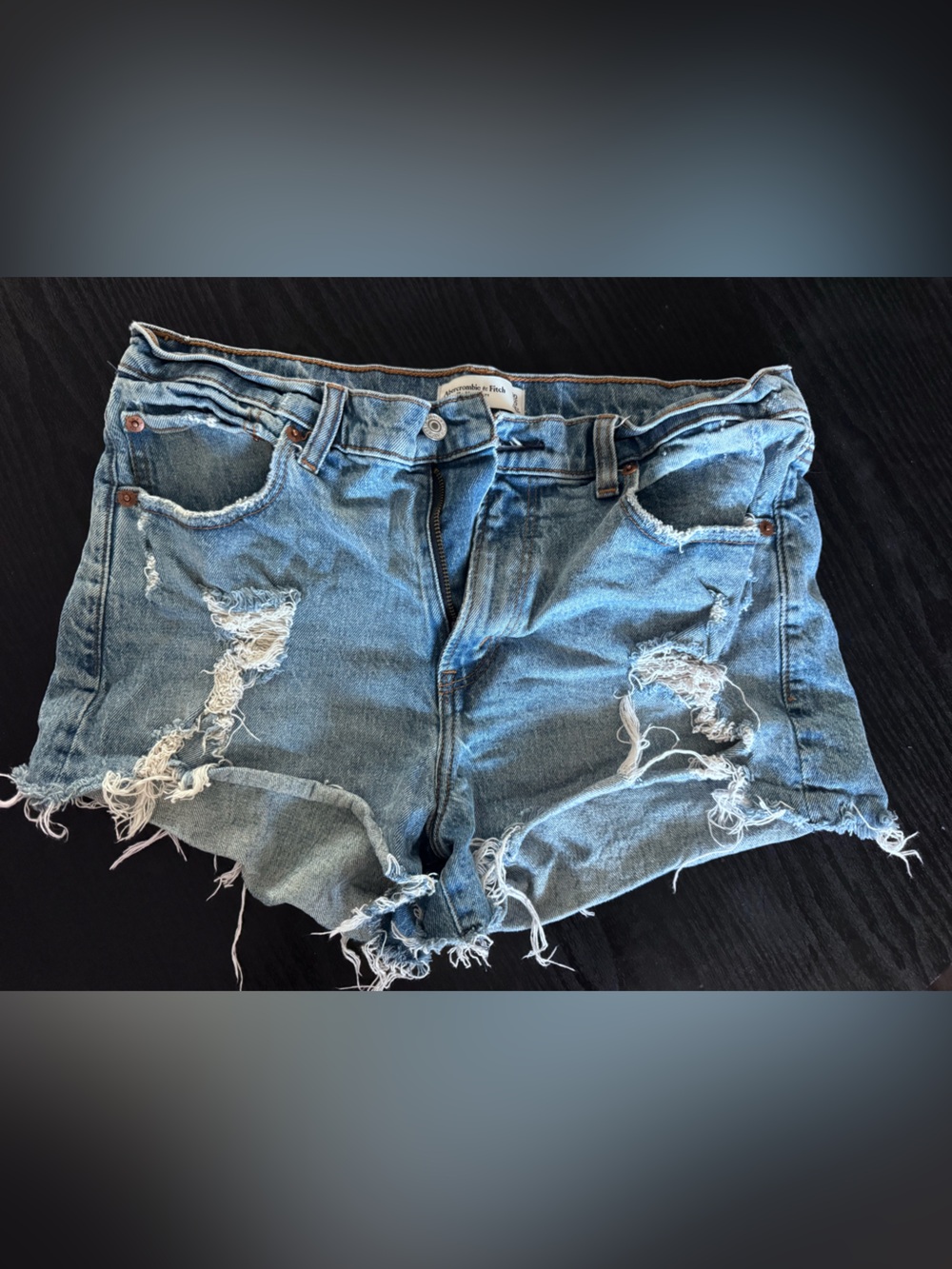 Abercrombie & Fitch Mid Rise Mom Shorts Size 30 or 10